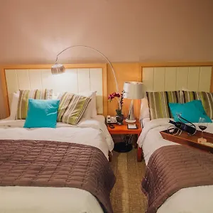 Hotel The
